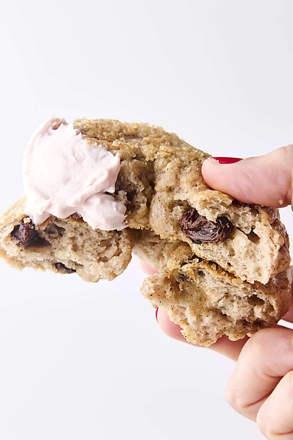 cinnamon raisin cottage cheese bagel