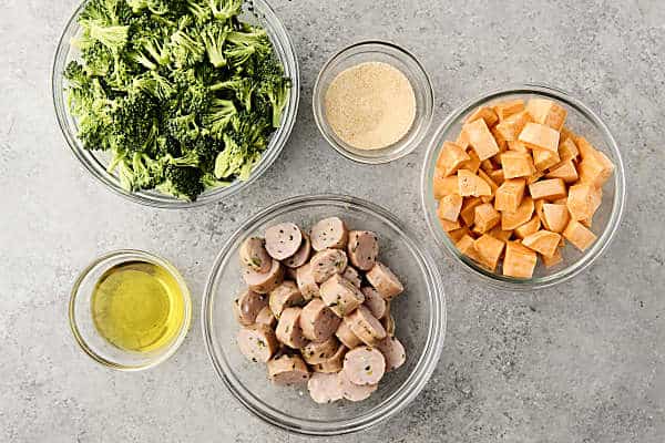 prepped ingredients for chicken sausage and veggies