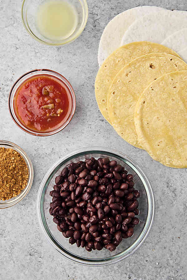 ingredients to make black bean tacos