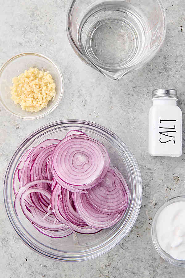 ingredients to make pickled onions