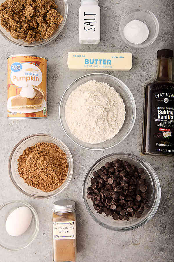 ingredients to make chocolate chip pumpkin muffins