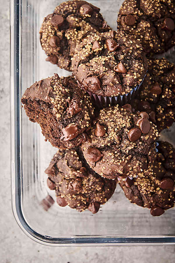 storing chocolate pumpkin muffins in tupperware